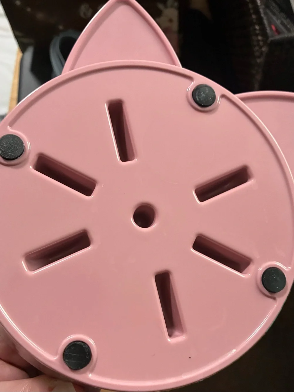 Slow-Feed Cat Bowl in Pink with Anti-Gulp Design